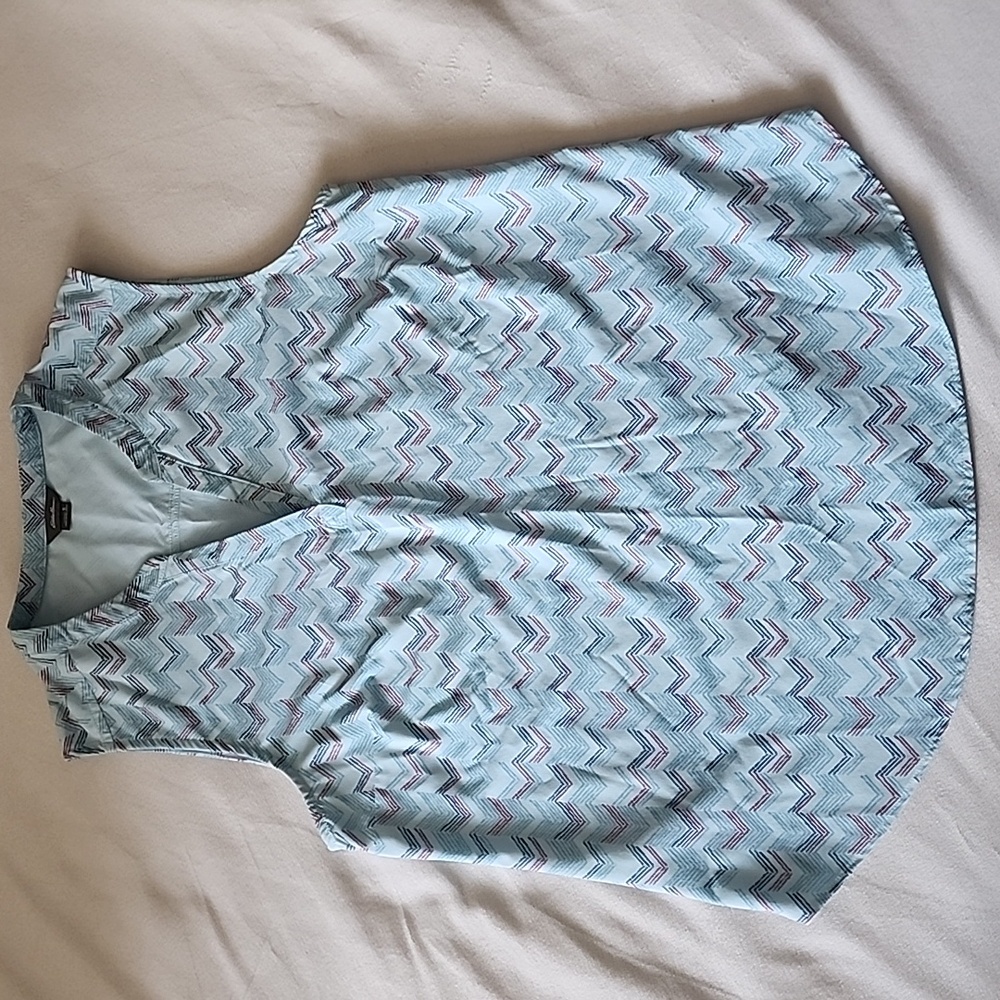 Eddie Bauer Chevron Pattern Sleeveless Blouse